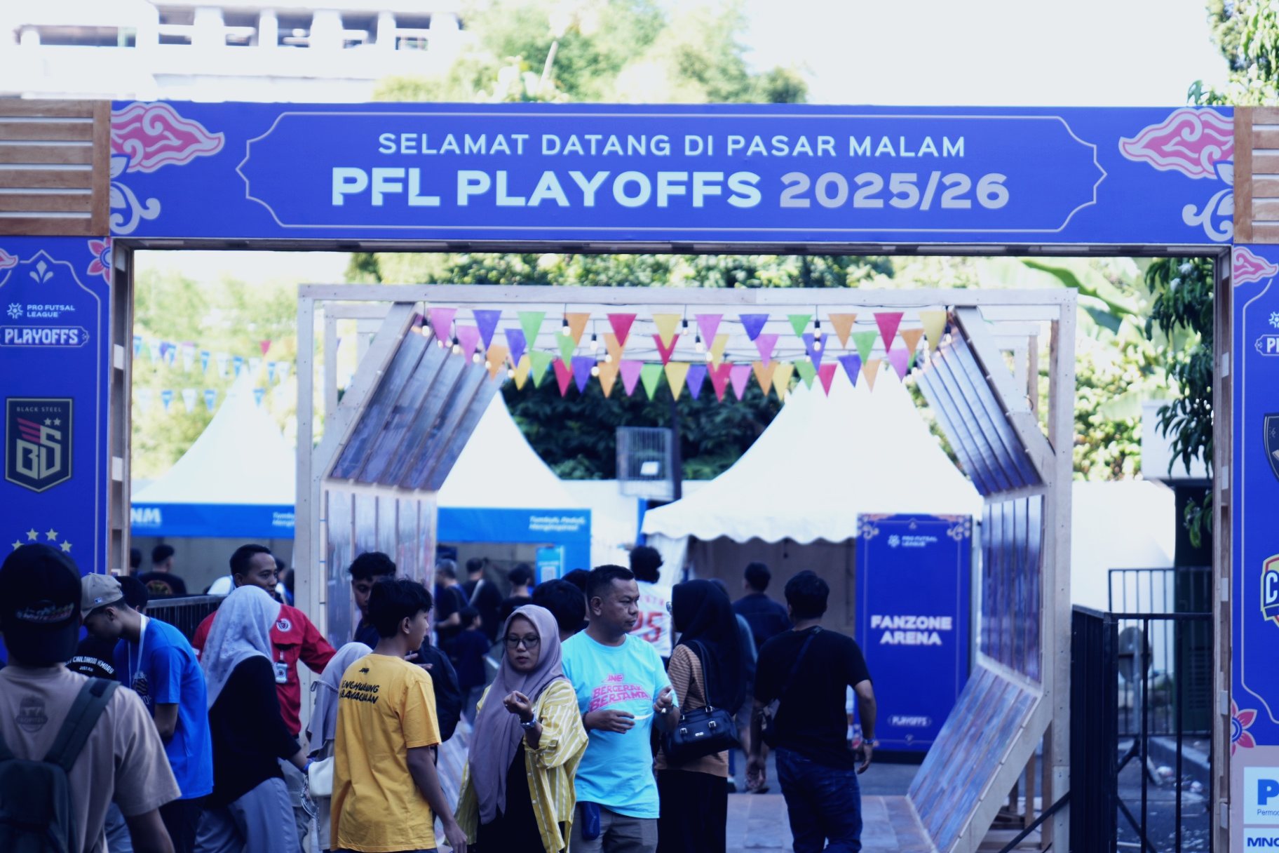 Fanzone Pasar Malam PFL Playoff